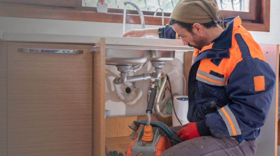 Local tankless water heater installation in Stockland, IL